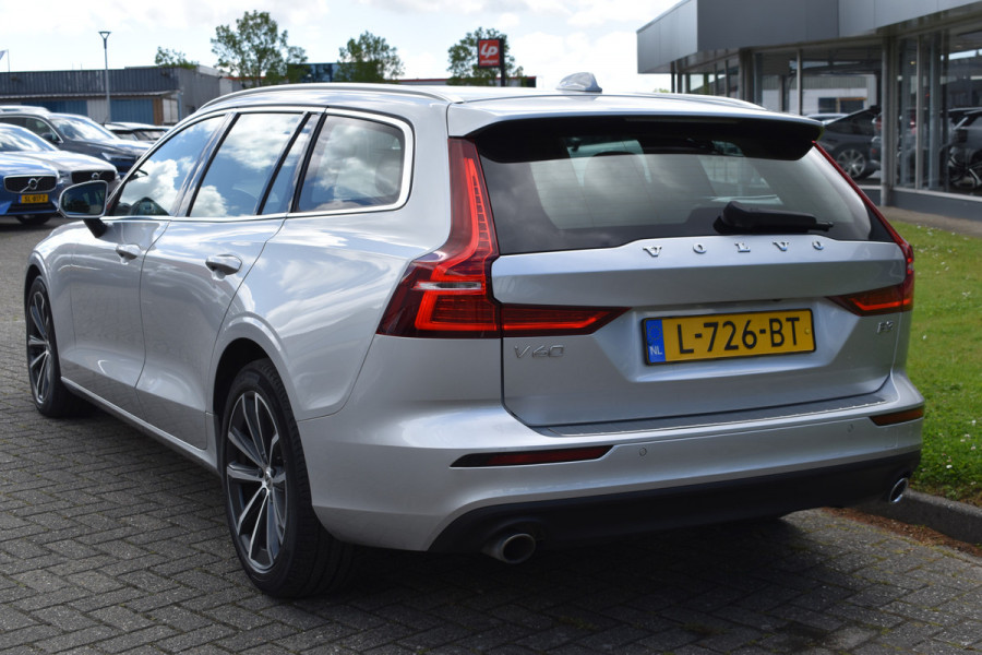 Volvo V60 B3 177PK Automaat Business Pro | ACC | Camera | 18"LMV | Stoelverwarming | Stuurverwarming