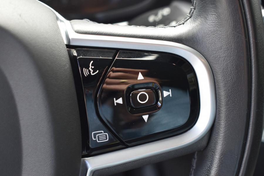 Volvo V60 B3 177PK Automaat Business Pro | ACC | Camera | 18"LMV | Stoelverwarming | Stuurverwarming