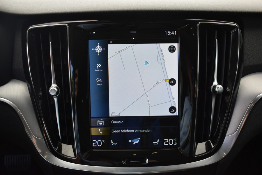 Volvo V60 B3 177PK Automaat Business Pro | ACC | Camera | 18"LMV | Stoelverwarming | Stuurverwarming