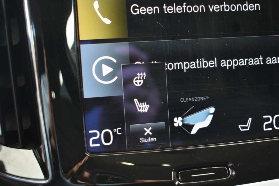 Volvo V60 B3 177PK Automaat Business Pro | ACC | Camera | 18"LMV | Stoelverwarming | Stuurverwarming