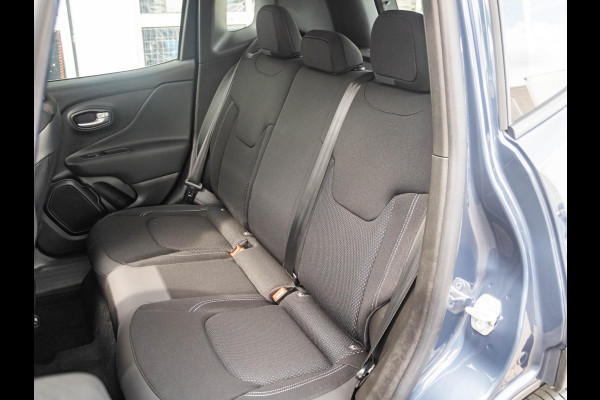 Jeep Renegade 1.5T e-Hybrid Altitude | Adapt. Cruise | Schuif/Kanteldak | Keyless | BSM | Navi | Apple Carplay | Uit voorraad leverbaar !
