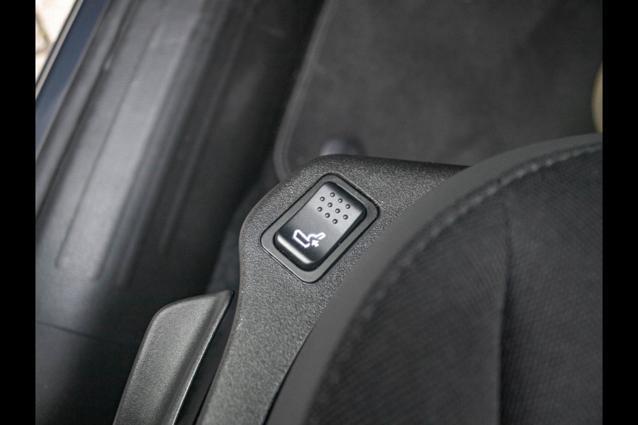 Jeep Renegade 1.5T e-Hybrid Altitude | Adapt. Cruise | Schuif/Kanteldak | Keyless | BSM | Navi | Apple Carplay | Uit voorraad leverbaar !