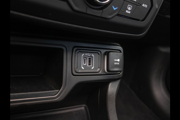 Jeep Renegade 1.5T e-Hybrid Altitude | Adapt. Cruise | Schuif/Kanteldak | Keyless | BSM | Navi | Apple Carplay | Uit voorraad leverbaar !