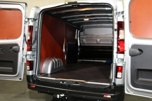 Renault Trafic 2.0 dCi 150pk L2 H1 Automaat Airco Navigatie Camera 2x Schuifdeur