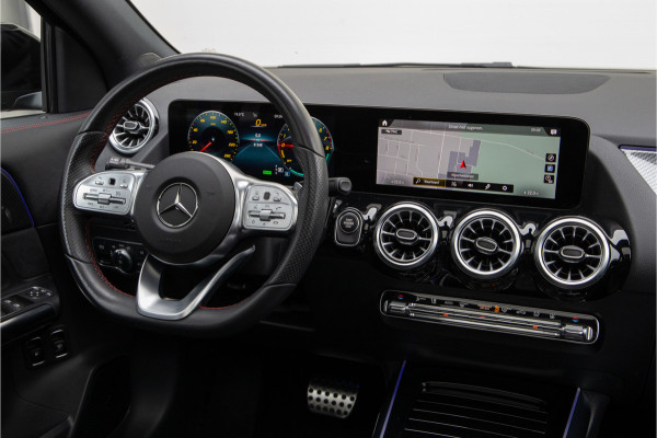 Mercedes-Benz GLA 250 e AMG Premium, Pano, Nightpack, Trekhaak, Hybrid 2022