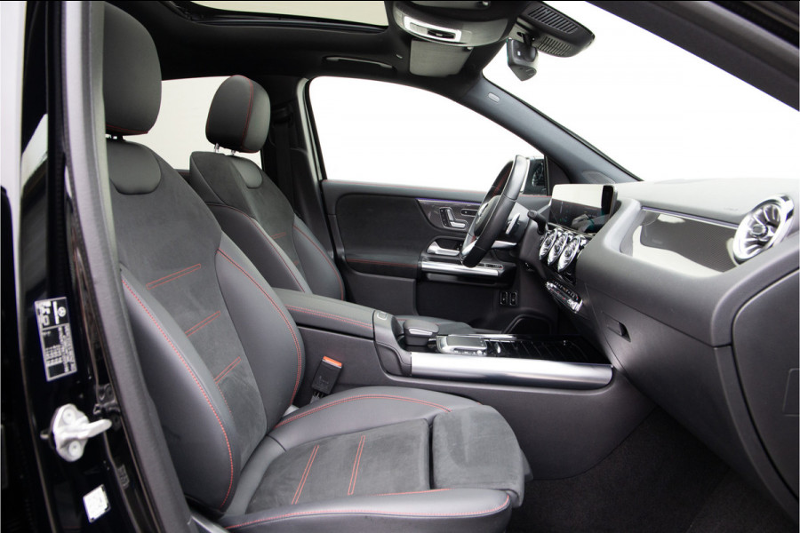 Mercedes-Benz GLA 250 e AMG Premium, Pano, Nightpack, Trekhaak, Hybrid 2022