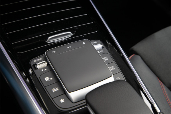 Mercedes-Benz GLA 250 e AMG Premium, Pano, Nightpack, Trekhaak, Hybrid 2022
