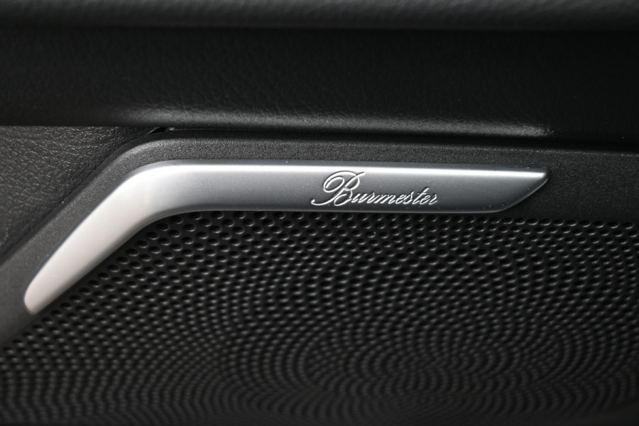 Mercedes-Benz V-Klasse 300 L3 Avantgarde AMG pakket, Geventileerde en verwarmde stoelen met memory Burmester, Alarm klasse 3
