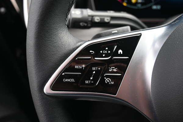 Mercedes-Benz V-Klasse 300 L3 Avantgarde AMG pakket, Geventileerde en verwarmde stoelen met memory Burmester, Alarm klasse 3