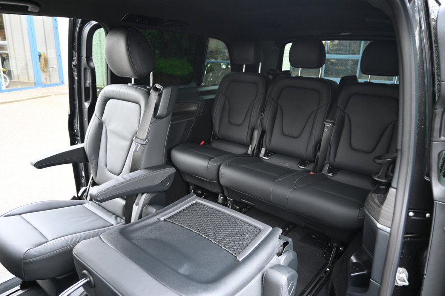 Mercedes-Benz V-Klasse 300 L3 Avantgarde AMG pakket, Geventileerde en verwarmde stoelen met memory Burmester, Alarm klasse 3