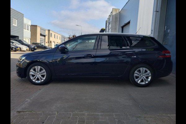 Peugeot 308 SW 1.2 PureTech Blue Lease Executive panorama