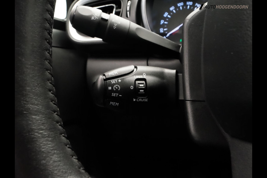 Citroën C3 1.2 PureTech Shine (APPLE CARPLAY,LED VERLICHTING,NAVIGATIE,LANE-ASSIST,CLIMATE,CRUISE,CAMERA,LM-VELGEN,TOPCONDITIE)