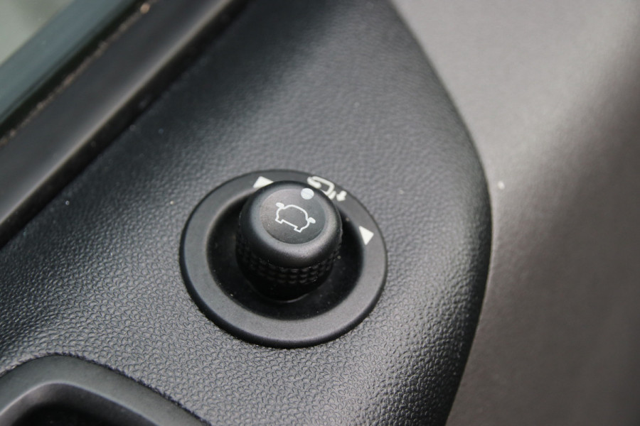 Ford Transit Custom 340 2.0 TDCI 190PK L2H1 | L+R Schuifdeur | Navigatie | Blind Spot | CarPlay | Camera | Standkachel | Trekhaak | 3-Zitter | Nieuwe APK | Onderhoudsbeurt