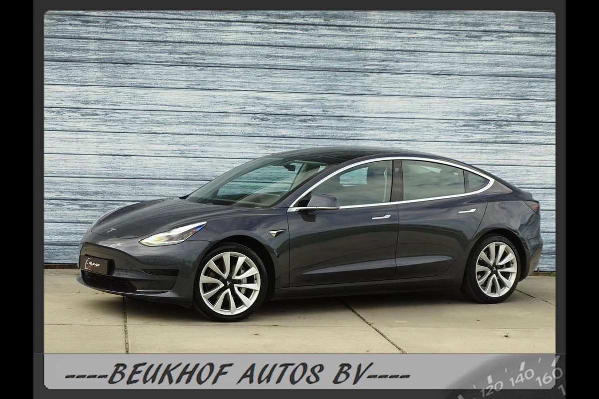 Tesla Model 3 Standard RWD Plus 60 kWh 19inch Pano Cam Leer Tesla Model 3 Standard RWD Plus 60 kWh 19inch Pano Cam Leer