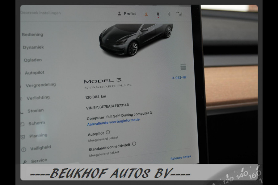 Tesla Model 3 Standard RWD Plus 60 kWh 19inch Pano Cam Leer