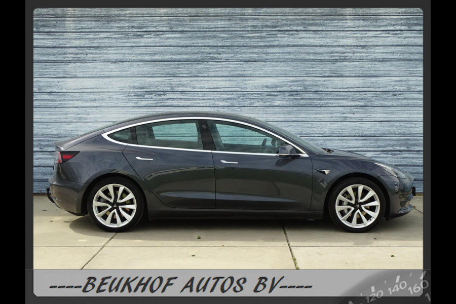 Tesla Model 3 Standard RWD Plus 60 kWh 19inch Pano Cam Leer