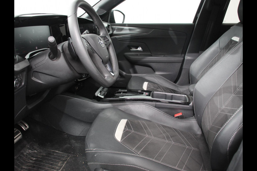 Opel Mokka 1.2 Turbo 130pk Automaat Ultimate Navigatie Apple Carplay/Android Auto Digitale Cockpit Lichtmetalen Velgen Extra Getint Glas