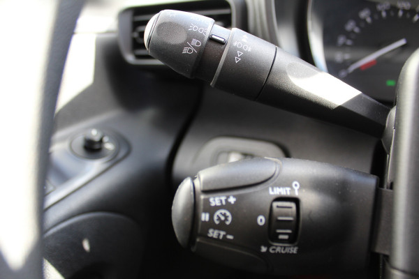 Citroën Berlingo 1.6 BlueHDI Club Cruise Control, Navigatie, Trekhaak, Airco, Stuurwielbediening, Elektronische Handrem