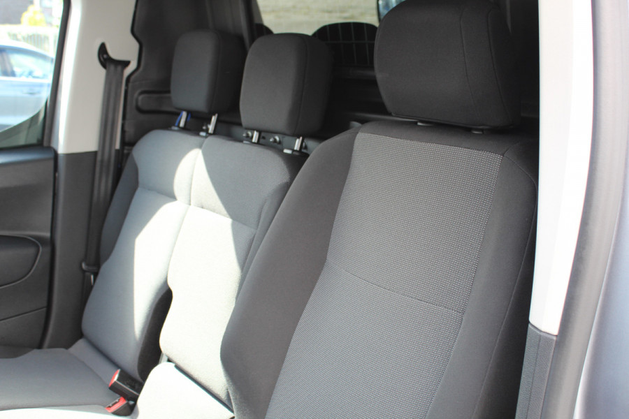 Citroën Berlingo 1.6 BlueHDI Club Cruise Control, Navigatie, Trekhaak, Airco, Stuurwielbediening, Elektronische Handrem