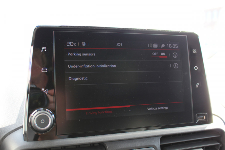 Citroën Berlingo 1.6 BlueHDI Club Cruise Control, Navigatie, Trekhaak, Airco, Stuurwielbediening, Elektronische Handrem