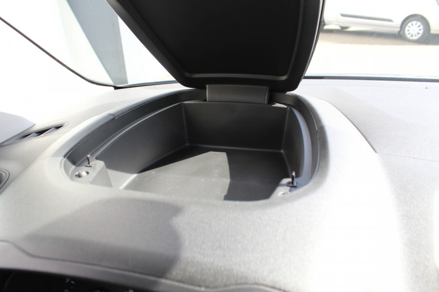 Citroën Berlingo 1.6 BlueHDI Club Cruise Control, Navigatie, Trekhaak, Airco, Stuurwielbediening, Elektronische Handrem