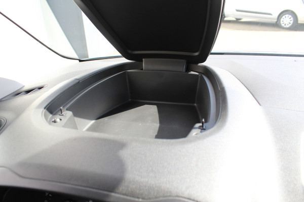Citroën Berlingo 1.6 BlueHDI Club Cruise Control, Navigatie, Trekhaak, Airco, Stuurwielbediening, Elektronische Handrem