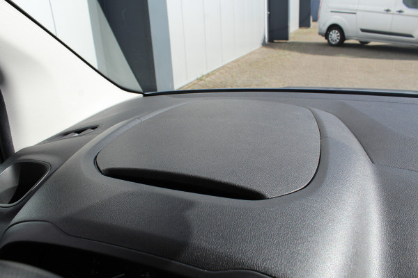 Citroën Berlingo 1.6 BlueHDI Club Cruise Control, Navigatie, Trekhaak, Airco, Stuurwielbediening, Elektronische Handrem
