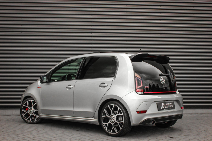 Volkswagen up! 1.0 TSI GTI PANO-DAK / VERLAAGD / 17'' WHEELS / BEATS / CAMERA / CLIMATE / STOELVERWARMING