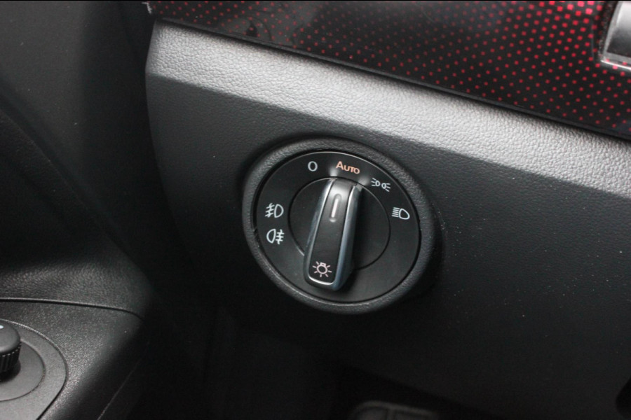 Volkswagen up! 1.0 TSI GTI PANO-DAK / VERLAAGD / 17'' WHEELS / BEATS / CAMERA / CLIMATE / STOELVERWARMING