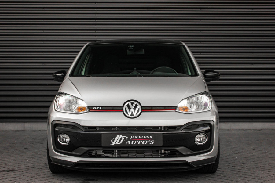 Volkswagen up! 1.0 TSI GTI PANO-DAK / VERLAAGD / 17'' WHEELS / BEATS / CAMERA / CLIMATE / STOELVERWARMING