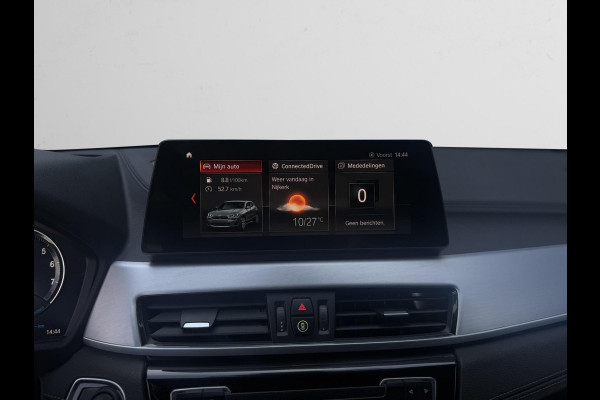 BMW X2 BMW X2 xDrive25e 220PK High Exec M-PAKKET |Nardo Grey|Black Edition Kuipstoelen |Pano|Plug-in Hybrid| Automaat| BTW Auto
