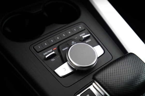 Audi A5 Sportback 40 TFSI Design Pro Line Plus | Stuurwiel verwarming | Glazen elektrische pano | Achteruitrijcamera