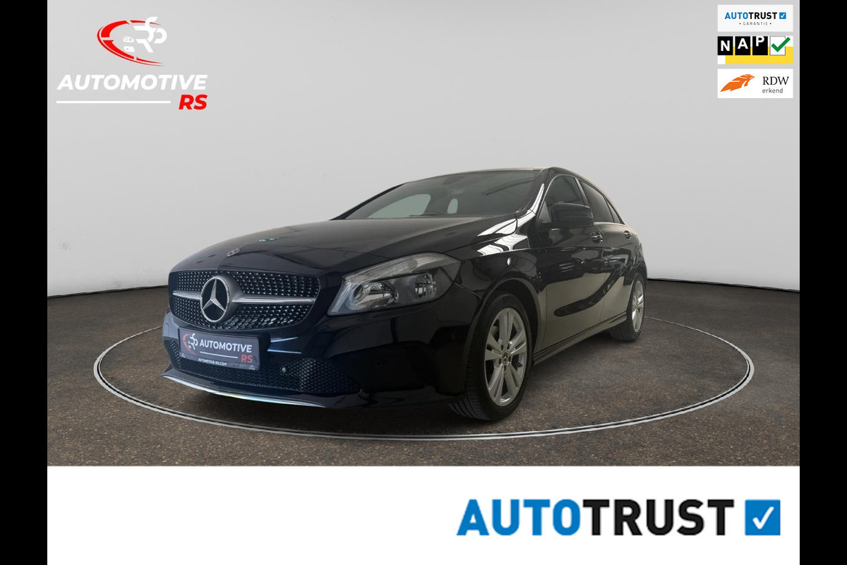 Mercedes-Benz A-Klasse 180 AMG Business Solution | Navi | Camera | PDC | Cruise Control | 17” Velgen Mercedes-Benz A-Klasse 180 AMG Business Solution | Navi | Camera | PDC | Cruise Control | 17” Velgen