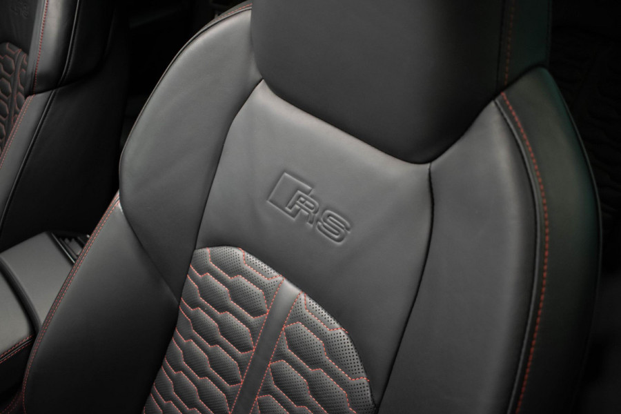 Audi RS6 Avant TFSI quattro |Pano|Dynamic|B&O|Keramisch|HUD|Memory|Ambient|