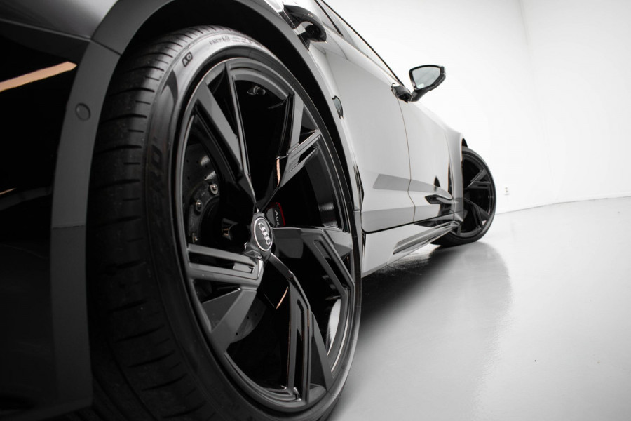 Audi RS6 Avant TFSI quattro |Pano|Dynamic|B&O|Keramisch|HUD|Memory|Ambient|