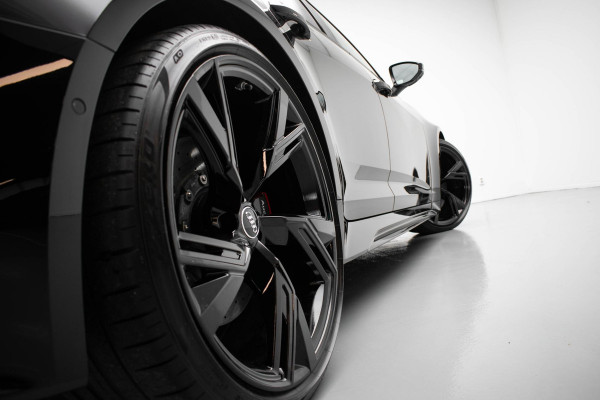 Audi RS6 Avant TFSI quattro |Pano|Dynamic|B&O|Keramisch|HUD|Memory|Ambient|