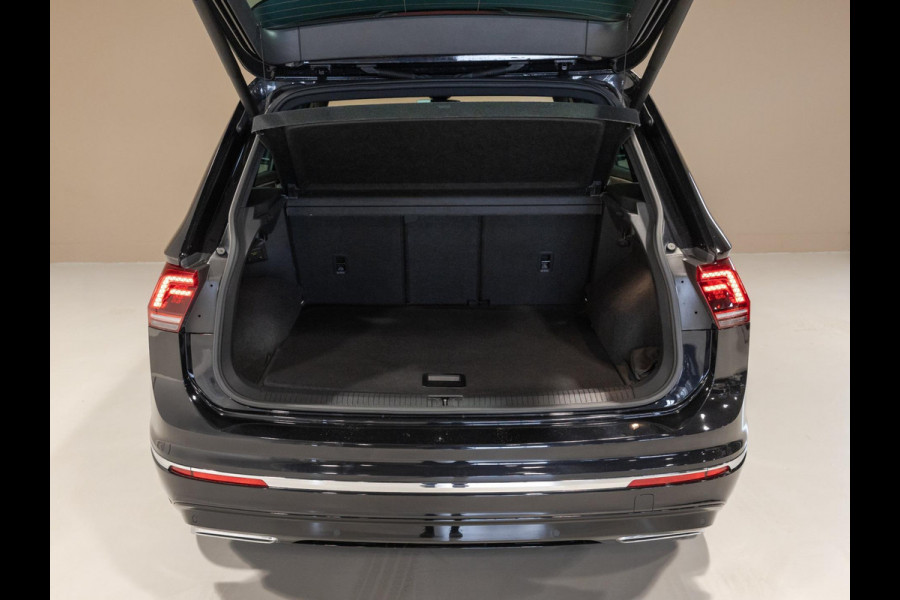 Volkswagen Tiguan 2.0 TSI 4Motion 2x R-line / 220pk / Leder / Pano / Led / Head-up / Virtual Cockpit / 360 camera