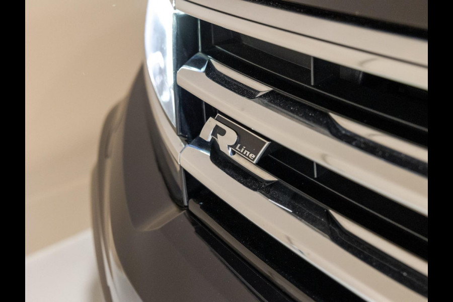 Volkswagen Tiguan 2.0 TSI 4Motion 2x R-line / 220pk / Leder / Pano / Led / Head-up / Virtual Cockpit / 360 camera