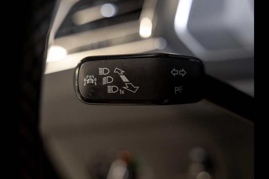 Volkswagen Tiguan 2.0 TSI 4Motion 2x R-line / 220pk / Leder / Pano / Led / Head-up / Virtual Cockpit / 360 camera