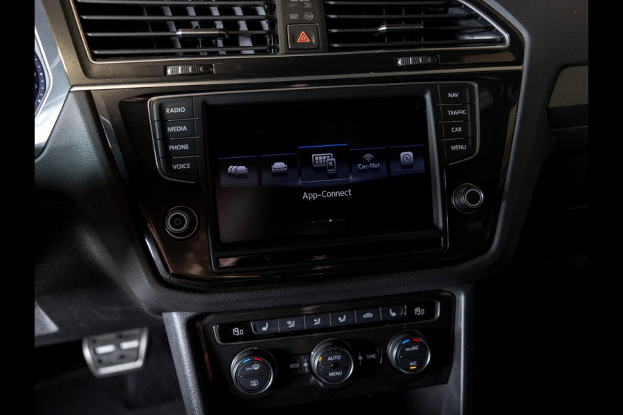 Volkswagen Tiguan 2.0 TSI 4Motion 2x R-line / 220pk / Leder / Pano / Led / Head-up / Virtual Cockpit / 360 camera