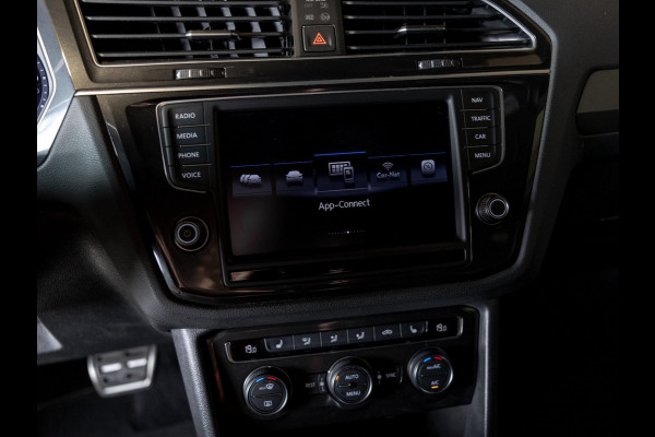 Volkswagen Tiguan 2.0 TSI 4Motion 2x R-line / 220pk / Leder / Pano / Led / Head-up / Virtual Cockpit / 360 camera
