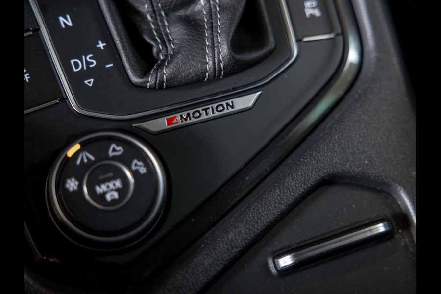 Volkswagen Tiguan 2.0 TSI 4Motion 2x R-line / 220pk / Leder / Pano / Led / Head-up / Virtual Cockpit / 360 camera