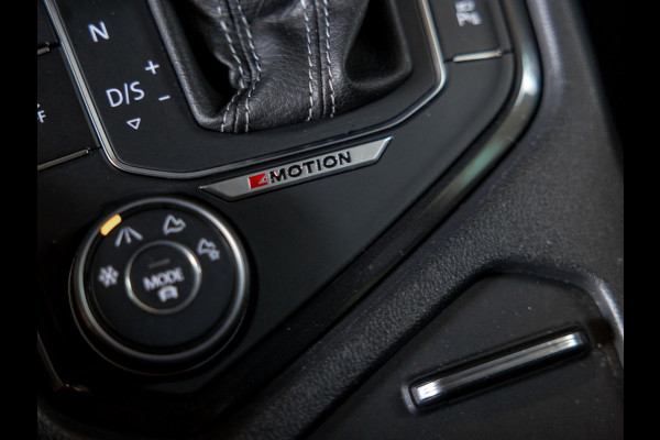 Volkswagen Tiguan 2.0 TSI 4Motion 2x R-line / 220pk / Leder / Pano / Led / Head-up / Virtual Cockpit / 360 camera