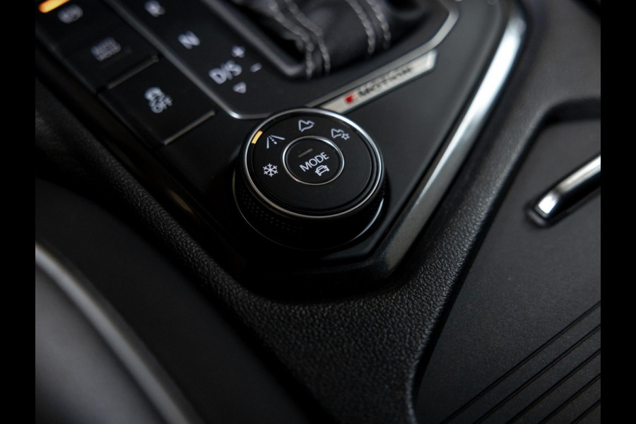 Volkswagen Tiguan 2.0 TSI 4Motion 2x R-line / 220pk / Leder / Pano / Led / Head-up / Virtual Cockpit / 360 camera