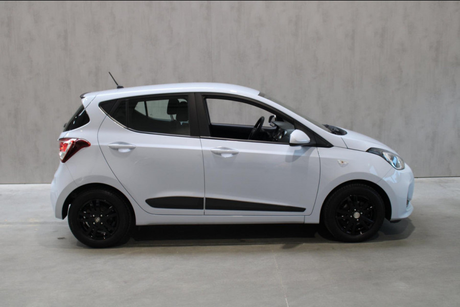 Hyundai i10 1.0i Comfort Cruise controle Lichtmetalen velgen (rijklaar incl 12 maanden bovag garantie)