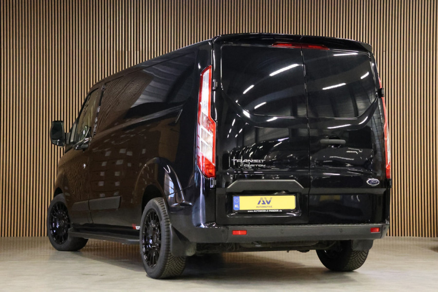 Ford Transit Custom 300 2.0 TDCI L2H1 Raptor Edition | 6.500 KM | BPM VRIJ | CarPlay | Lane Assist | DAB | Cruise control | PDC V+A | 3-Zitter || Betimmering | Nieuwe APK | Fabrieksgarantie