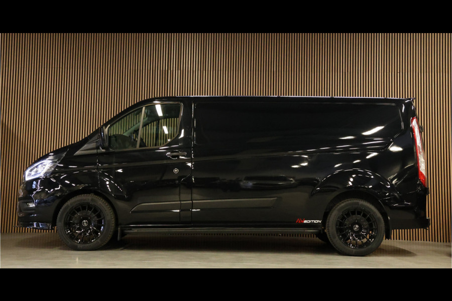 Ford Transit Custom 300 2.0 TDCI L2H1 Raptor Edition | 6.500 KM | BPM VRIJ | CarPlay | Lane Assist | DAB | Cruise control | PDC V+A | 3-Zitter || Betimmering | Nieuwe APK | Fabrieksgarantie