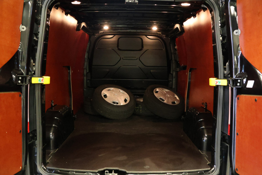 Ford Transit Custom 300 2.0 TDCI L2H1 Raptor Edition | 6.500 KM | BPM VRIJ | CarPlay | Lane Assist | DAB | Cruise control | PDC V+A | 3-Zitter || Betimmering | Nieuwe APK | Fabrieksgarantie