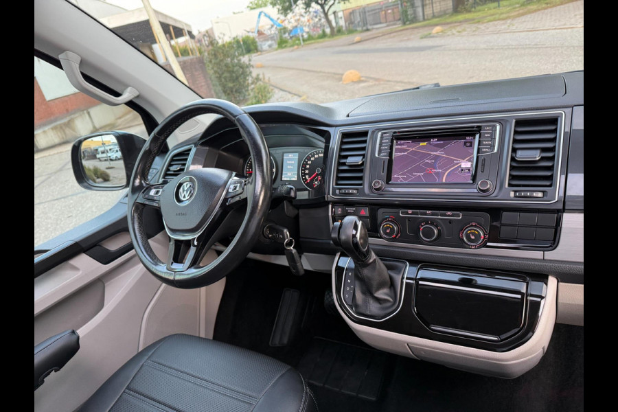 Volkswagen Transporter 2.0 TDI L2H1 205PK DUB-CAB HIG-LINE DSG DAKRAAM LEER NAVI
