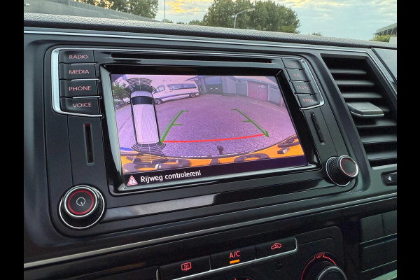 Volkswagen Transporter 2.0 TDI L2H1 205PK DUB-CAB HIG-LINE DSG DAKRAAM LEER NAVI